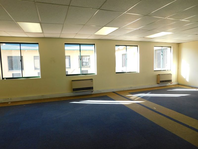 Bright Offices Available Now In The Randburg Business Area. - Photo 7
