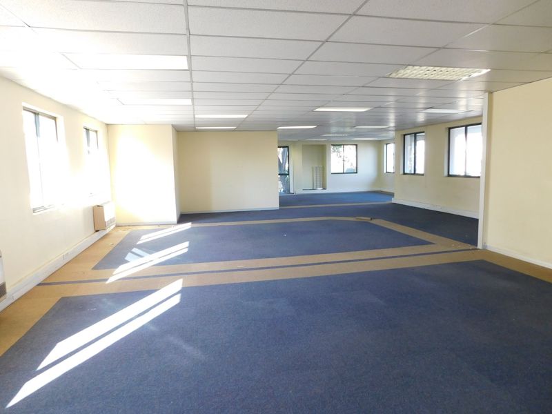 Bright Offices Available Now In The Randburg Business Area. - Photo 6