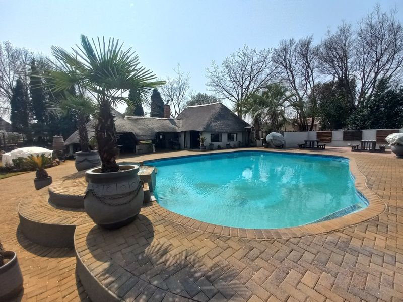 Amazing property for sale!! - Photo 2