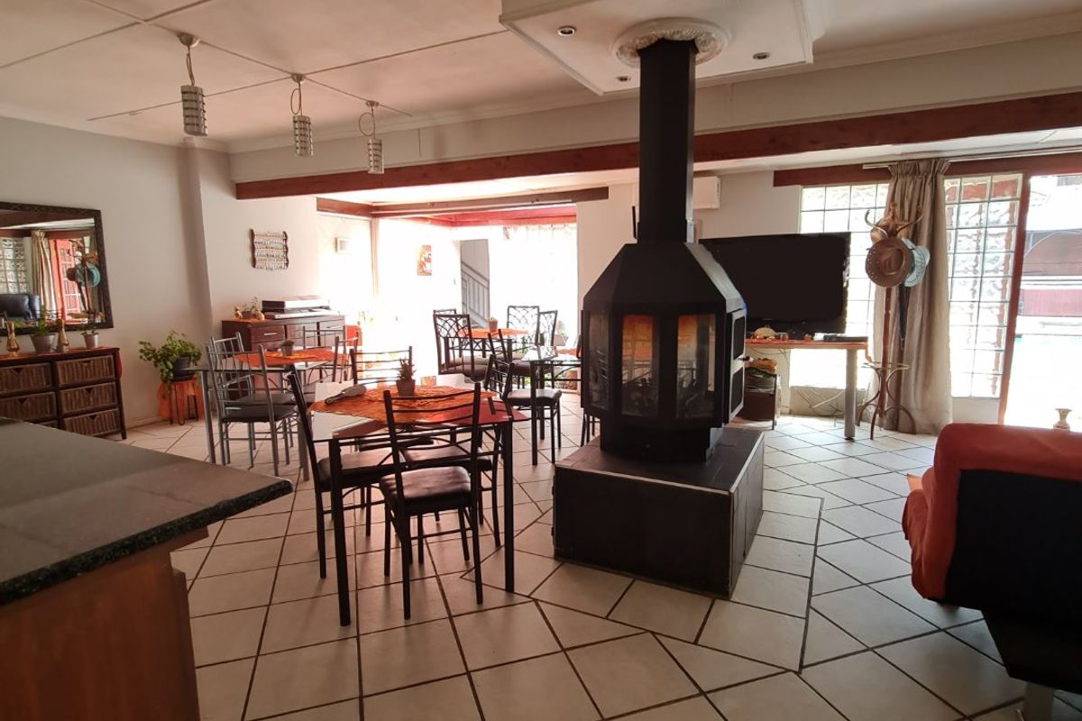 Perfectly Priced!! - Photo 5