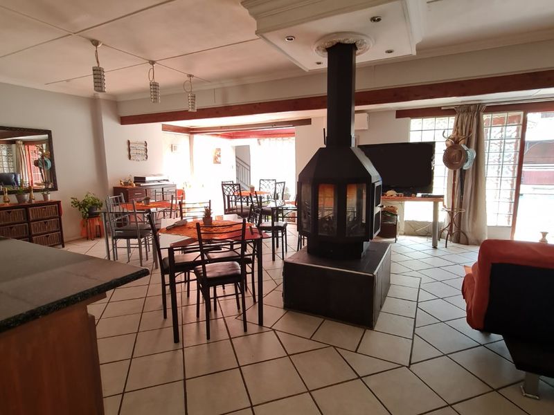 Perfectly Priced!! - Photo 5