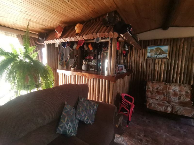 WHAT MORE DO YOU WANT THEN THIS 8.9 HA PLOT WITH 2 MIAN HOUSES, 3 FLATS AND A WENDY FLAT - Photo 9