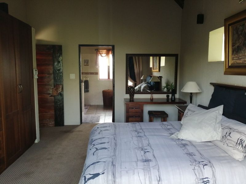 Miraculous, Elegant Estate Property situated @ Secure nature Reserve. - Photo 8