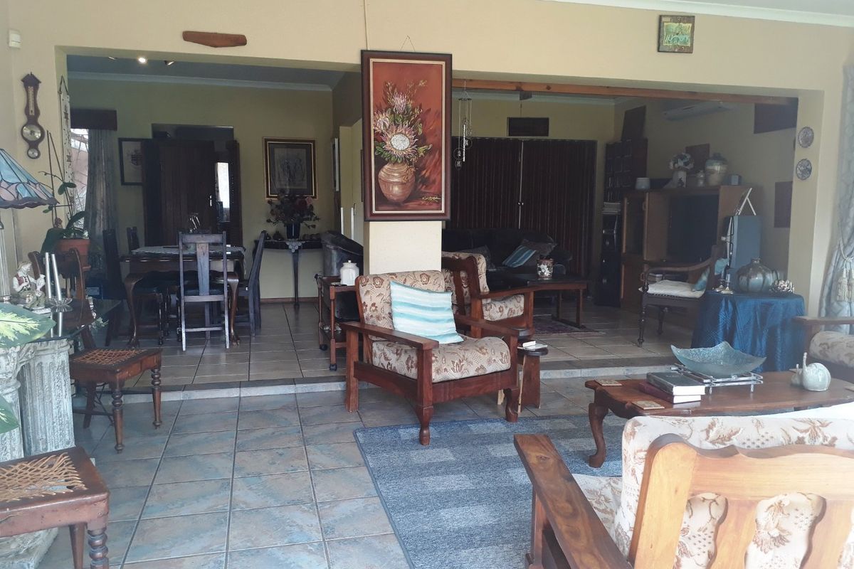 Property for sale in prime area in Vaalpark - Photo 2