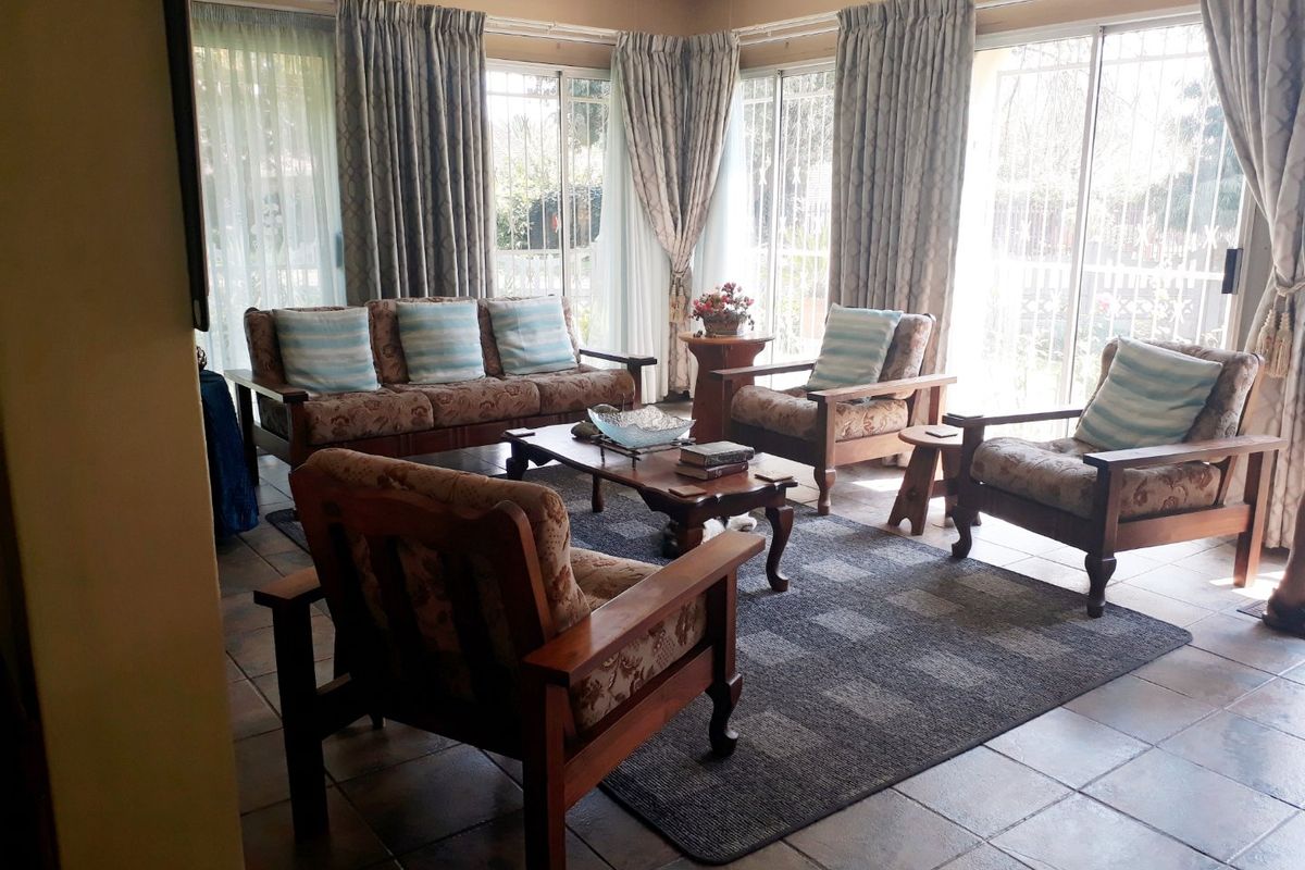 Property for sale in prime area in Vaalpark - Photo 4