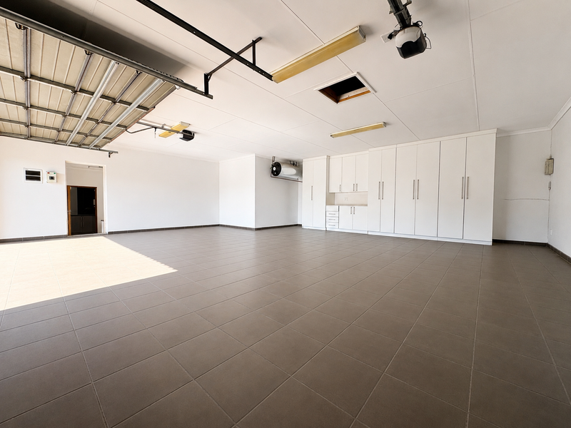 Spacious Family Home with Endless Potential in Bankenveld Golf Estate - Photo 7