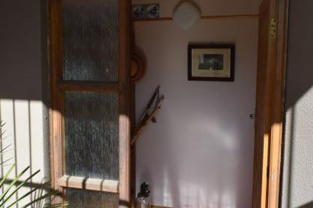 Super neat family home in prime area. close to Sasolburg Boulevard. - Photo 2