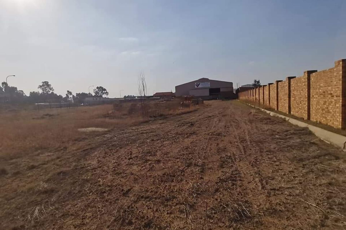 Big stand n Naledi, Groundwork laid - Photo 3