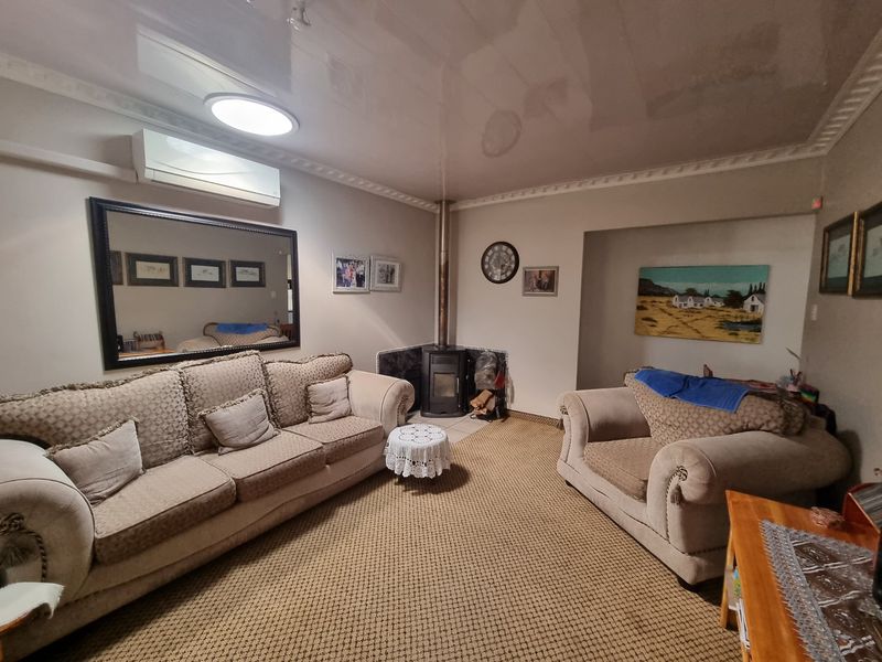 Magnificent house for sale in Prime area in Sasolburg. - Photo 2