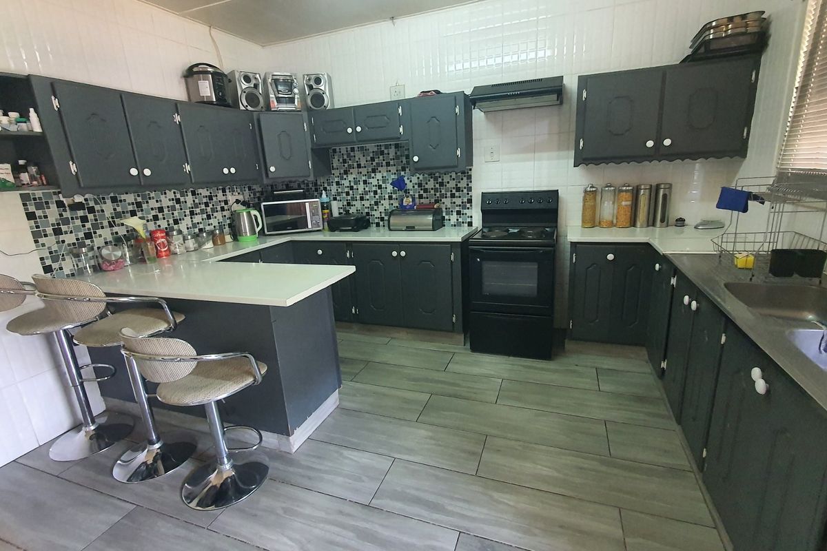 Lovely 3 bedroom, 1 bathroom home. - Photo 5