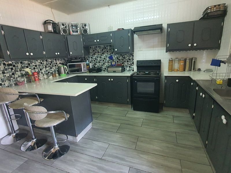 Lovely 3 bedroom, 1 bathroom home. - Photo 5