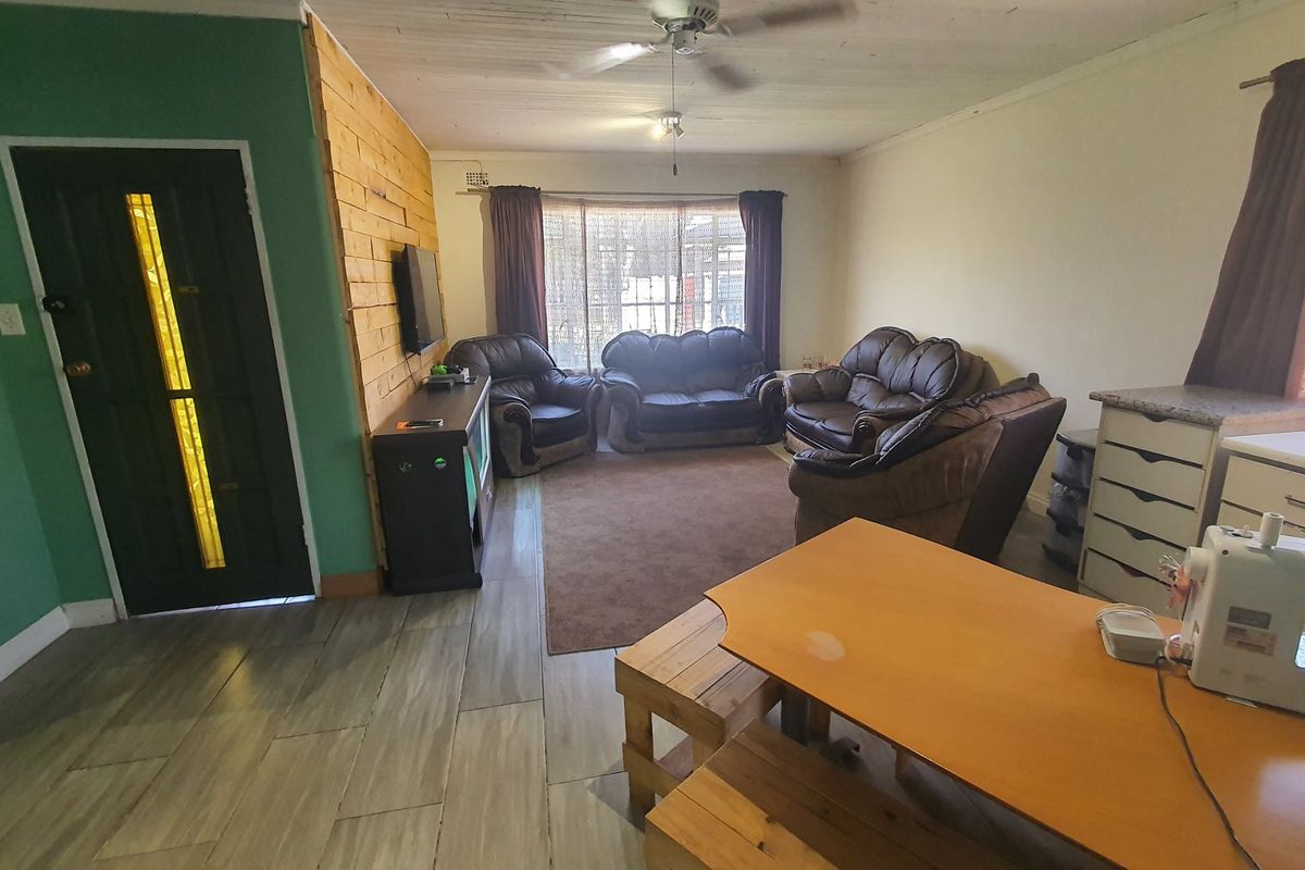 Lovely 3 bedroom, 1 bathroom home. - Photo 2