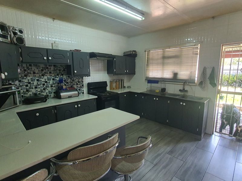 Lovely 3 bedroom, 1 bathroom home. - Photo 6