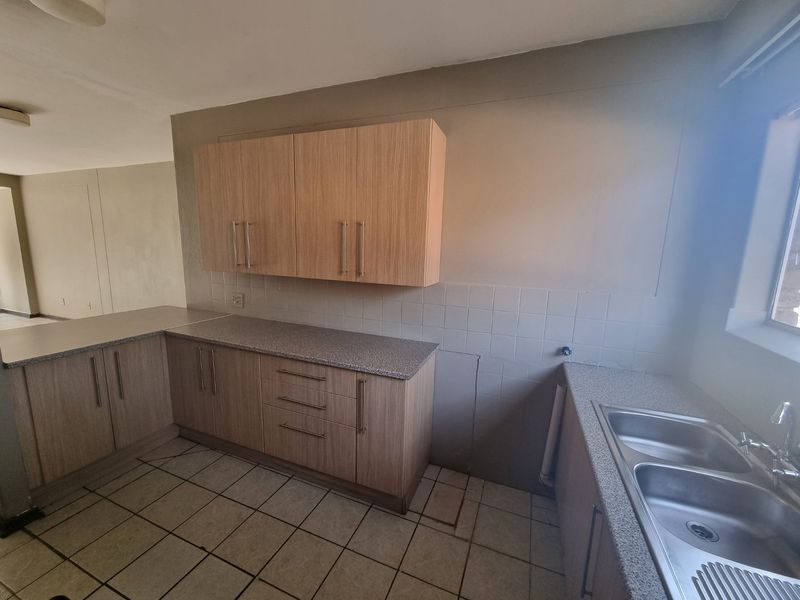 Lovely ground floor apartment. - Photo 5