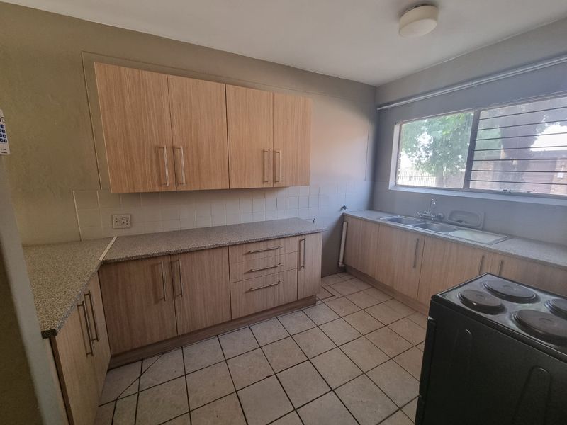 Lovely ground floor apartment. - Photo 6