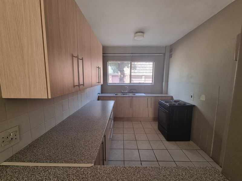 Lovely ground floor apartment. - Photo 4