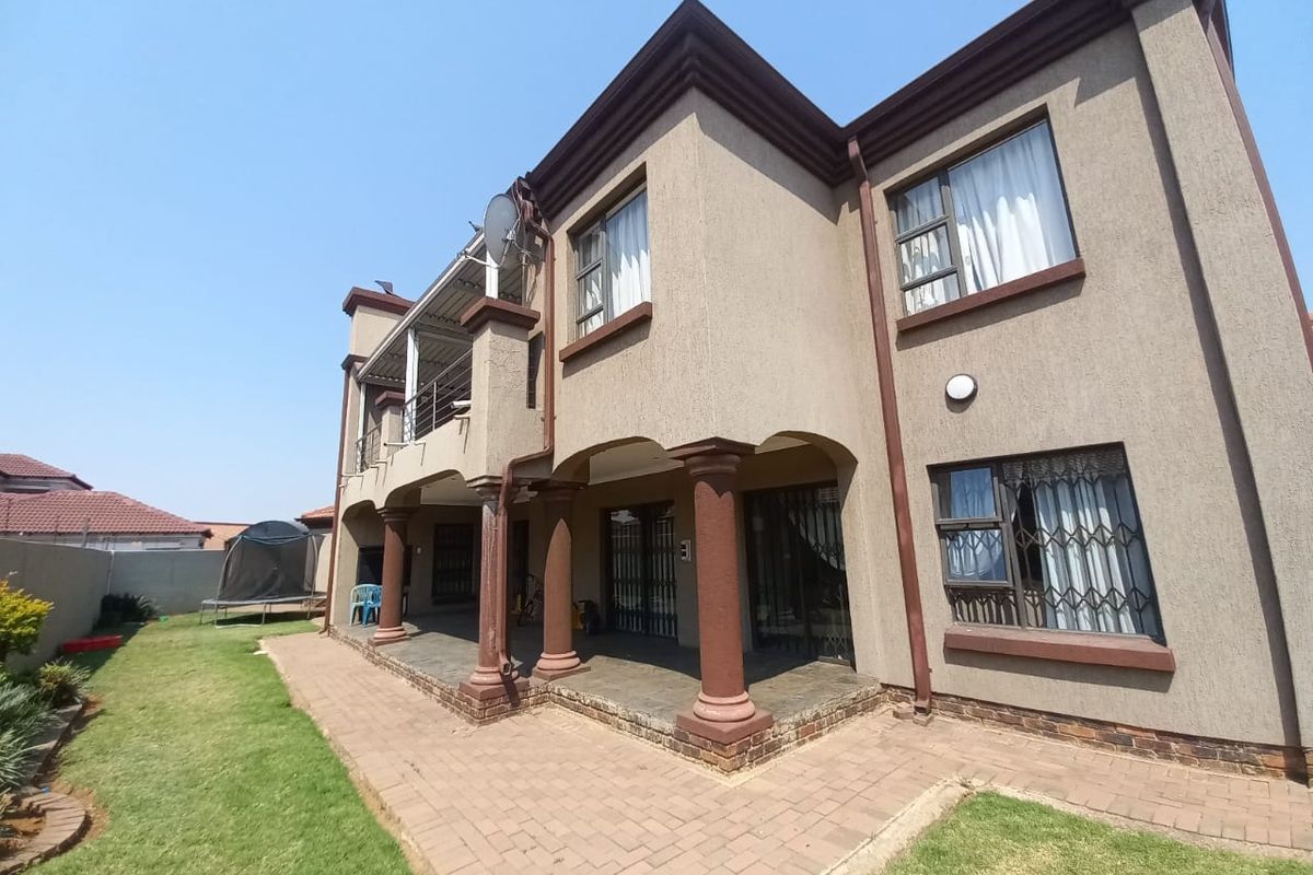 Gorgeous property for sale. - Photo 4