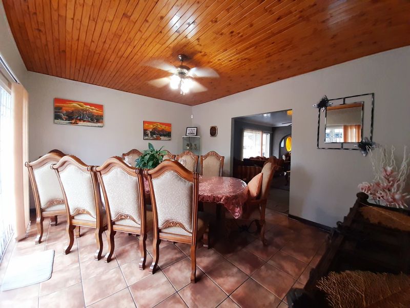 Lovely family house for sale in Sasolburg. - Photo 7