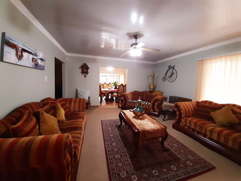 Lovely family house for sale in Sasolburg. - Photo 6