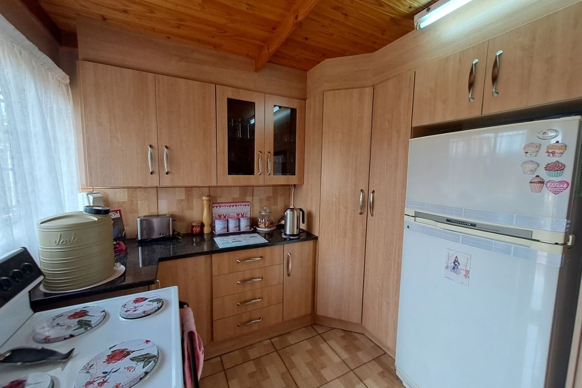 3 Bedroom Home for sale - Photo 4
