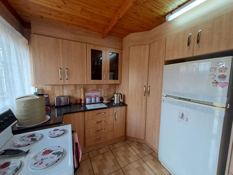 3 Bedroom Home for sale - Photo 4