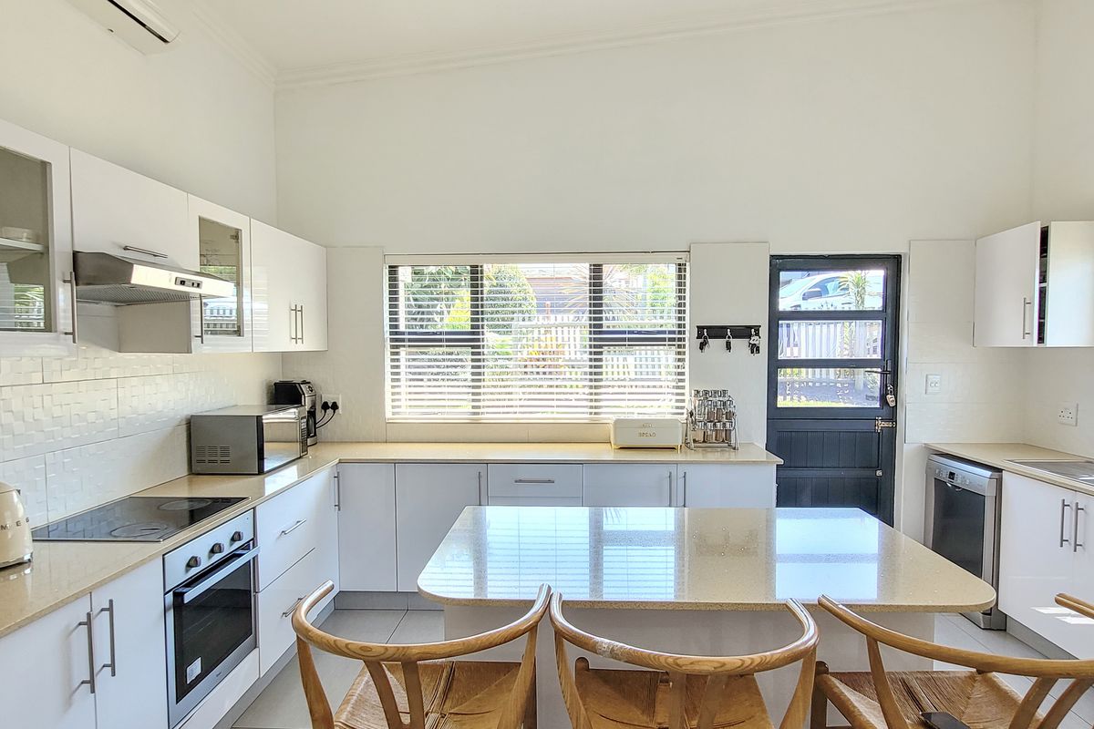 Fabulous Sunrise Views from this Modern Home - Photo 2