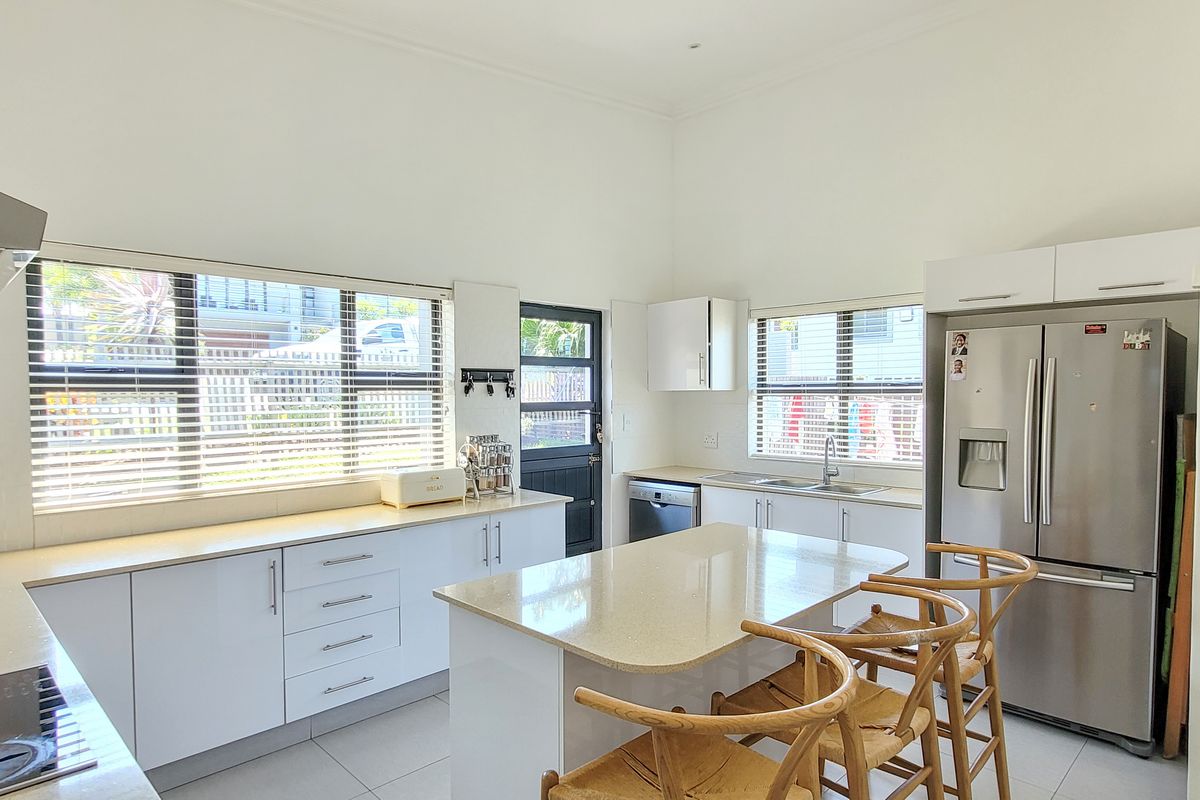 Fabulous Sunrise Views from this Modern Home - Photo 3