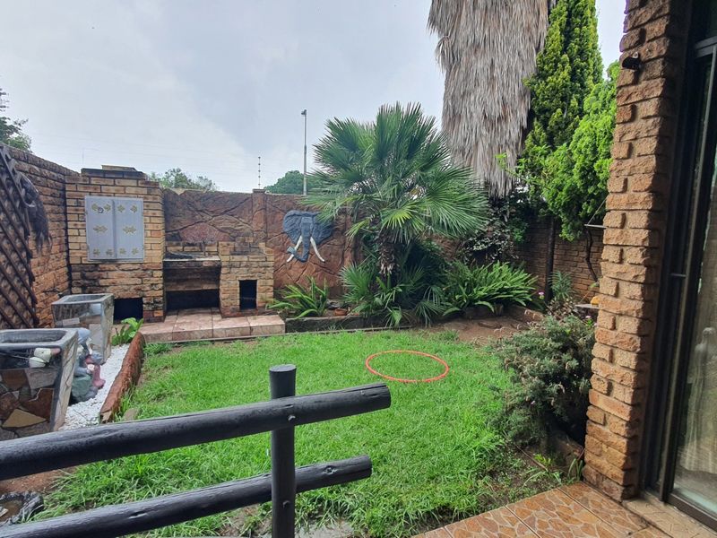 Perfect for A Big Family - Photo 2