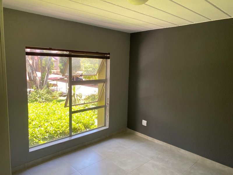 Beautiful newly renovated apartment on the Vaal river for sale. - Photo 5