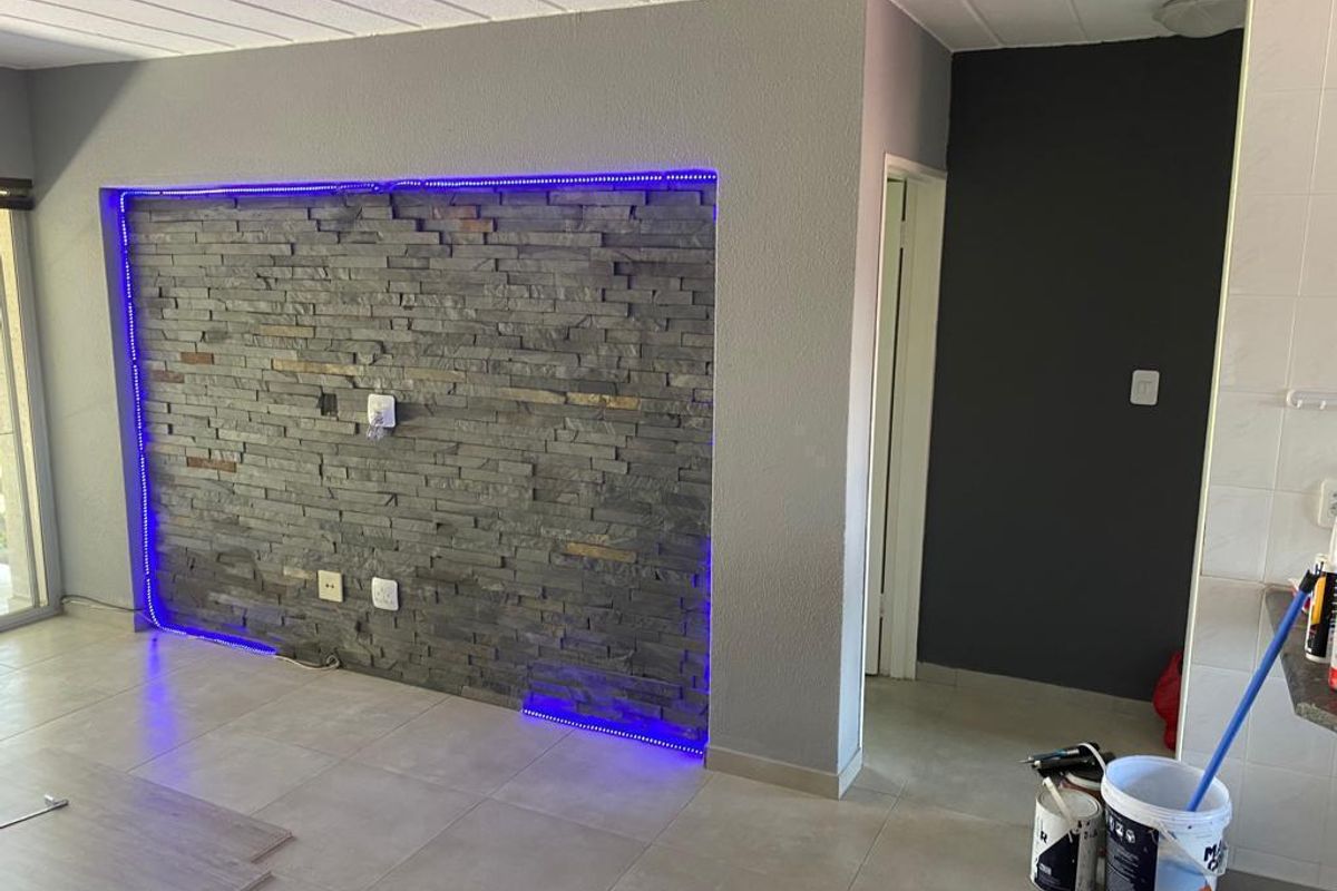 Beautiful newly renovated apartment on the Vaal river for sale. - Photo 2