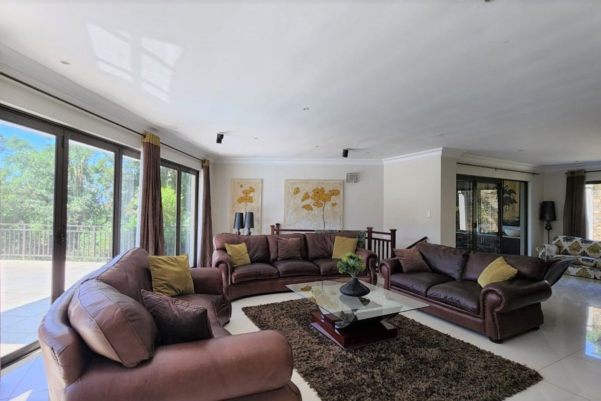 Fabulous 4 bedroom home in Zimbali - Photo 5