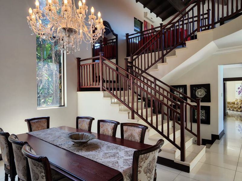 Fabulous 4 bedroom home in Zimbali - Photo 10