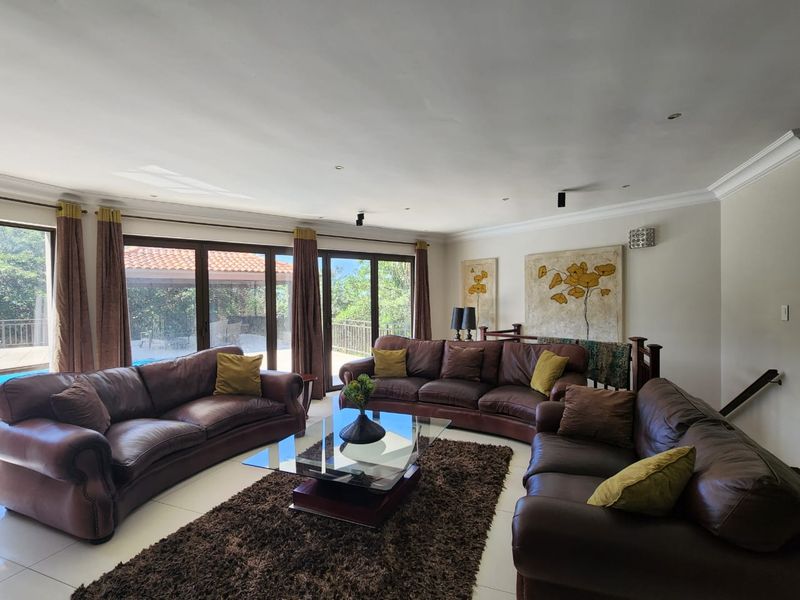 Fabulous 4 bedroom home in Zimbali - Photo 8