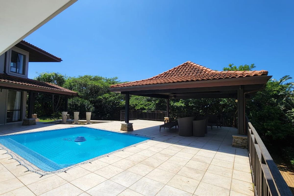 Fabulous 4 bedroom home in Zimbali - Photo 3