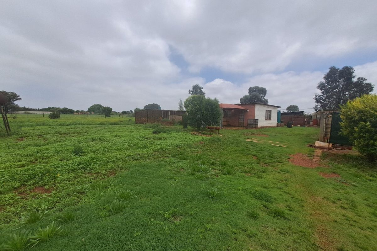 2 Hectar Plot For Sale with 3 Bedroom House Close to the Tar Road - Photo 4