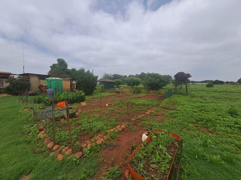 2 Hectar Plot For Sale with 3 Bedroom House Close to the Tar Road - Photo 6