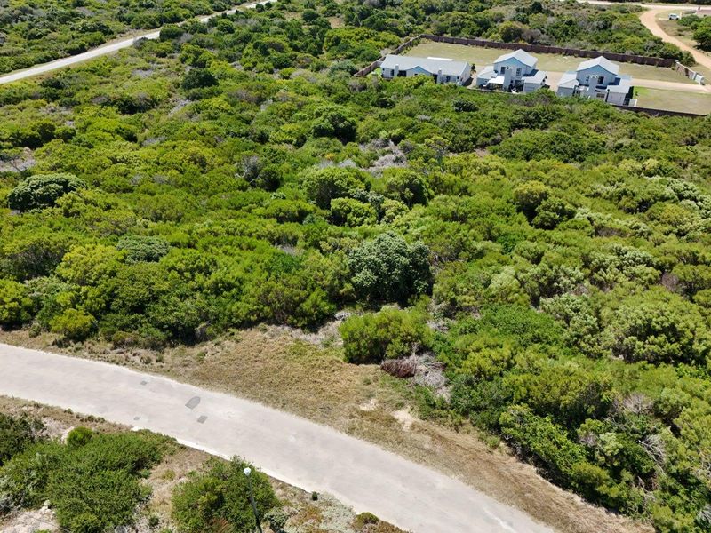 STUNNING VACANT LARGE 17717 SQM DEVELOPEMENT STAND IN VERY SAFE SOUGHT AFTER PARADISE BEACH AREA. - Photo 7