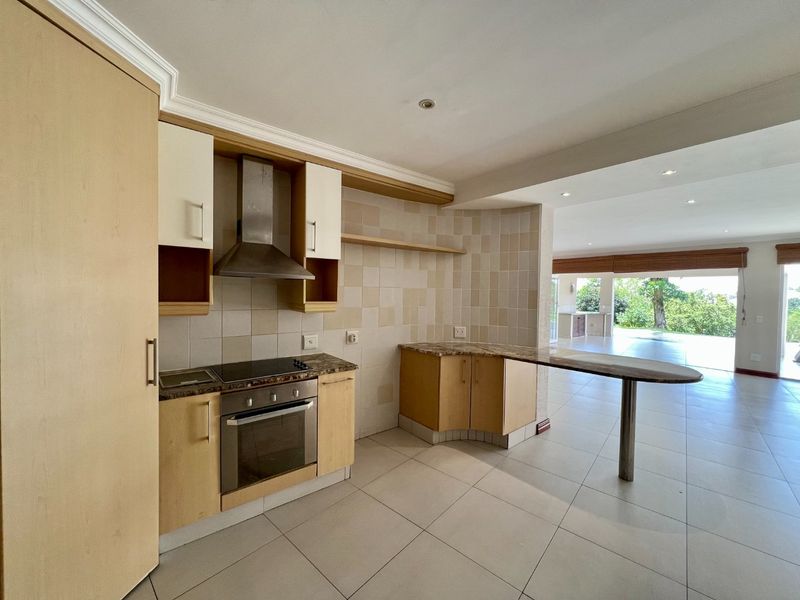 Spacious 3 Bedroom Apartment for Sale in Simbithi Eco Estate - Photo 4