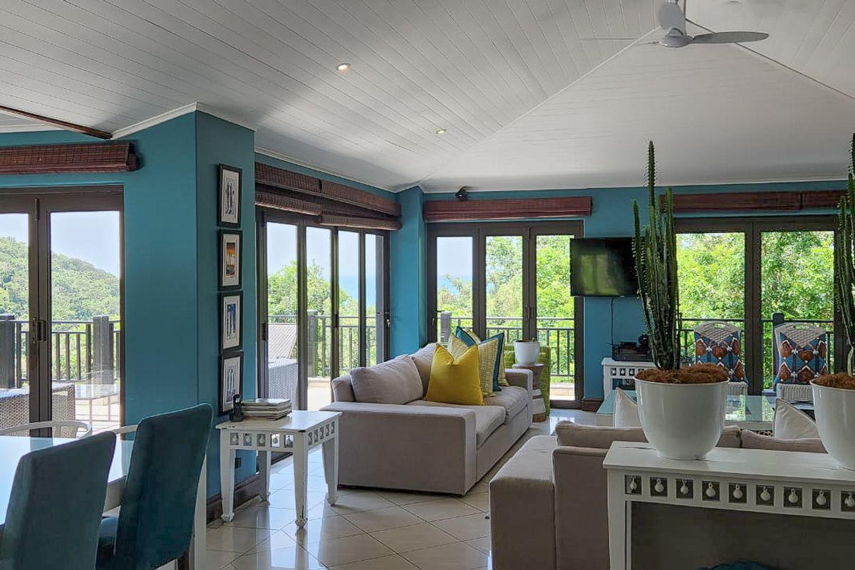 Glorious 5 bedroom Zimbali Home - Photo 4