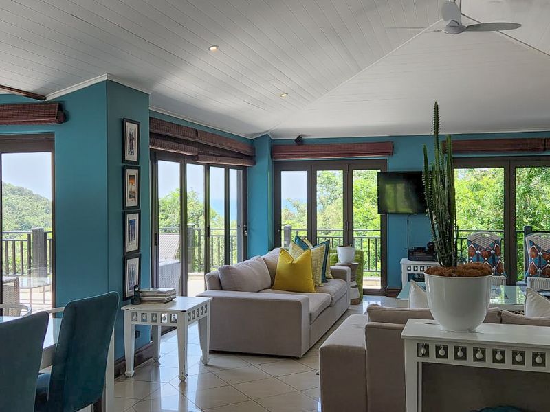 Glorious 5 bedroom Zimbali Home - Photo 4