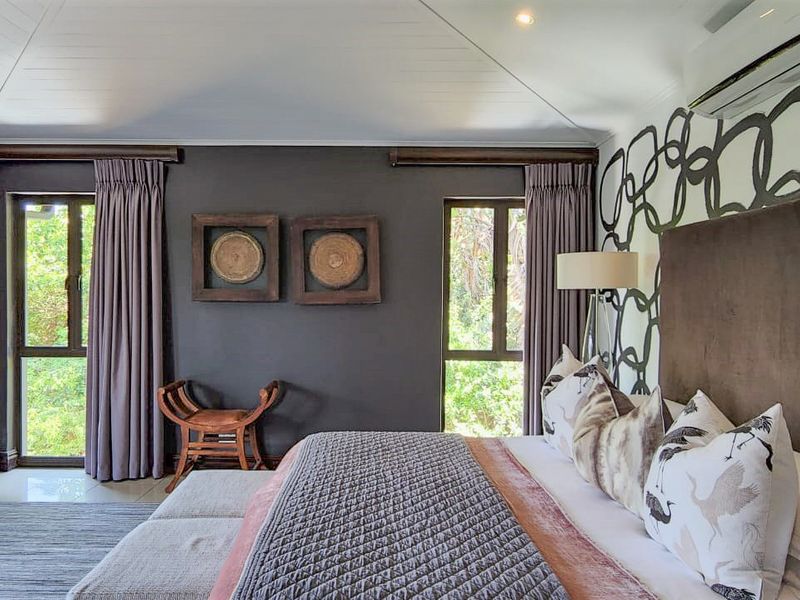 Glorious 5 bedroom Zimbali Home - Photo 6