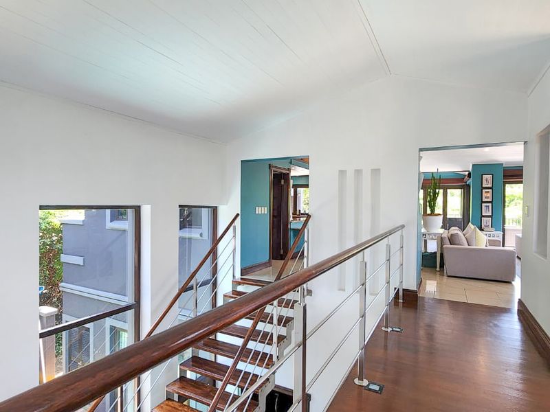 Glorious 5 bedroom Zimbali Home - Photo 7