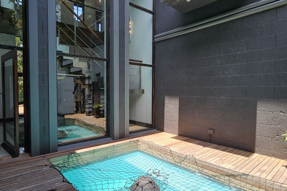 Glorious 5 bedroom Zimbali Home - Photo 2