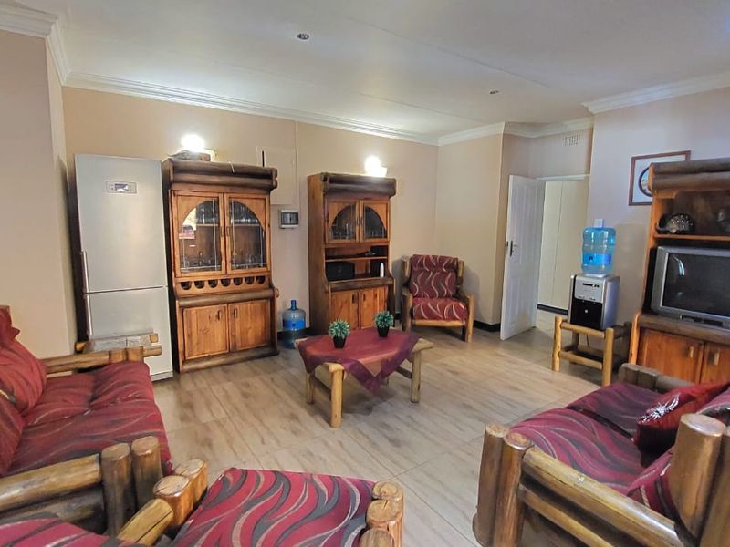 Beautiful property for sale in the prime area of Vanderbijlpark SW5 proper. - Photo 7