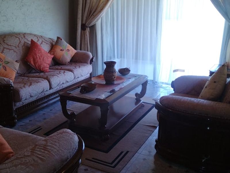 Big, spacious, many rooms and  so much more! - Photo 6