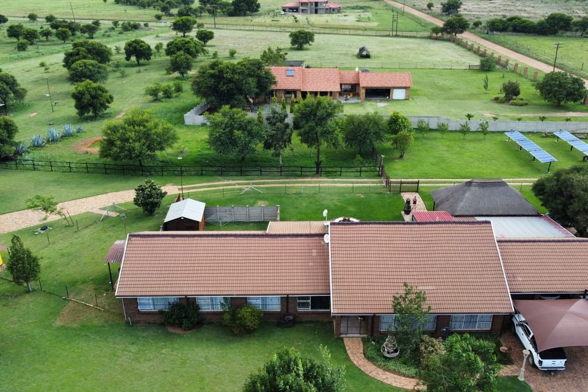 One of a kind agricultural holding for sale in the Vaal area, Vereeniging - Photo 2