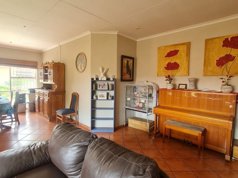 On The banks of the Vaal River. - Photo 4