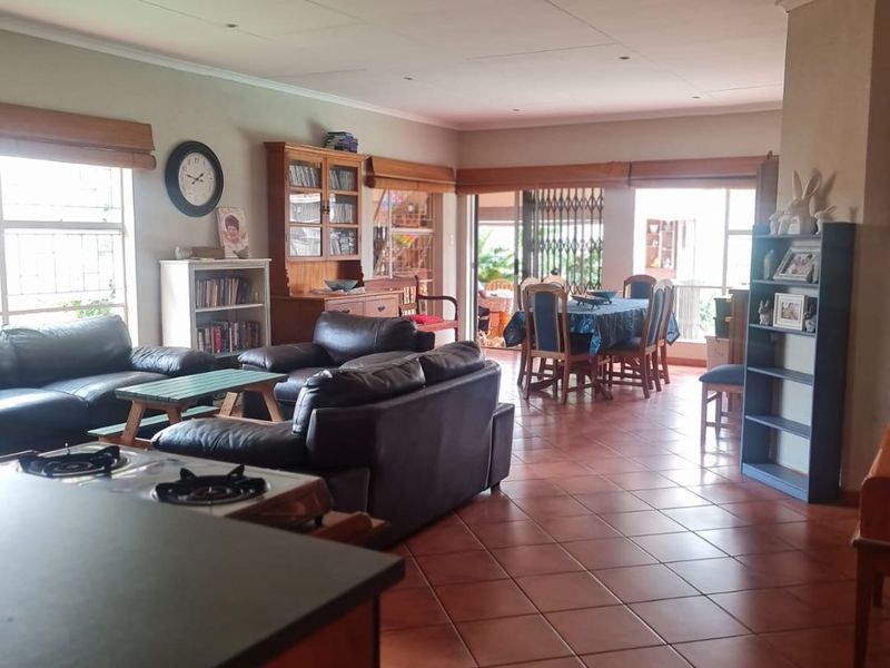 On The banks of the Vaal River. - Photo 6