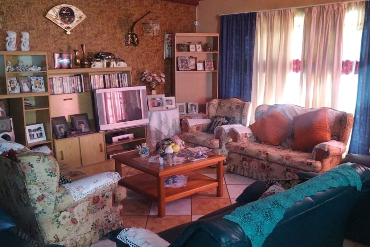 Beautiful and spacious house with flat in Duncanville. - Photo 2