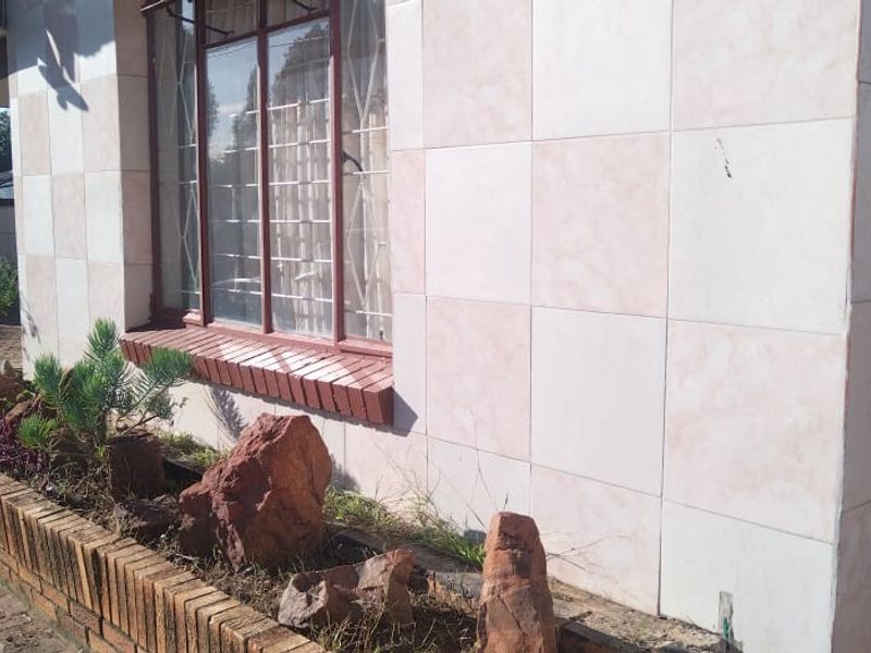 Beautiful and spacious house with flat in Duncanville. - Photo 9